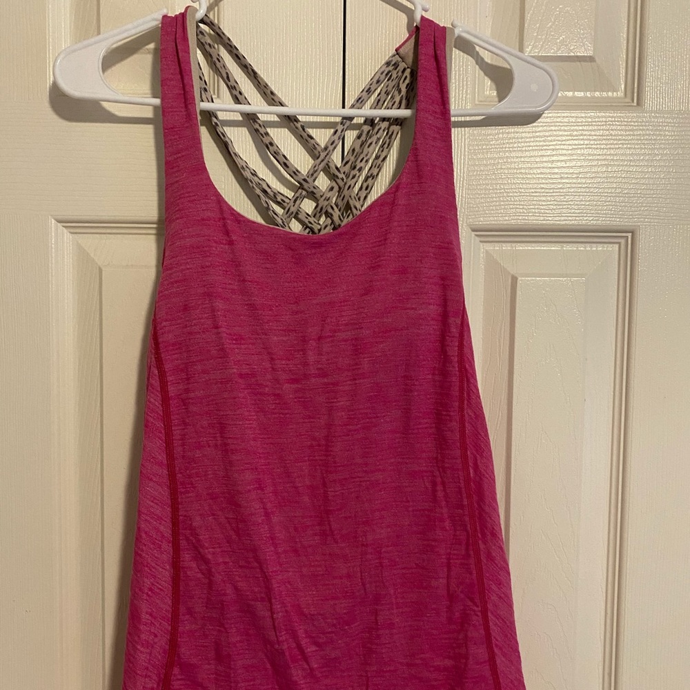 Lululemon workout top